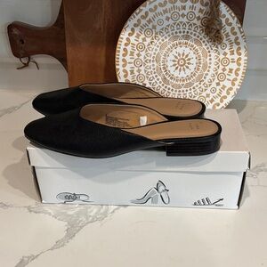 Black Women's Slip-On Mule Shoes